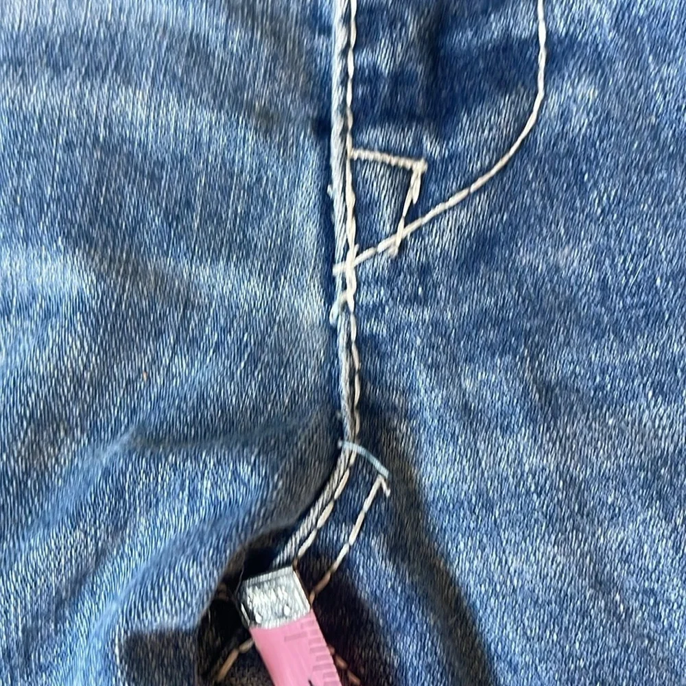 True Religion Ricky Jeans straight leg distressed medium Denim blue wash size 34